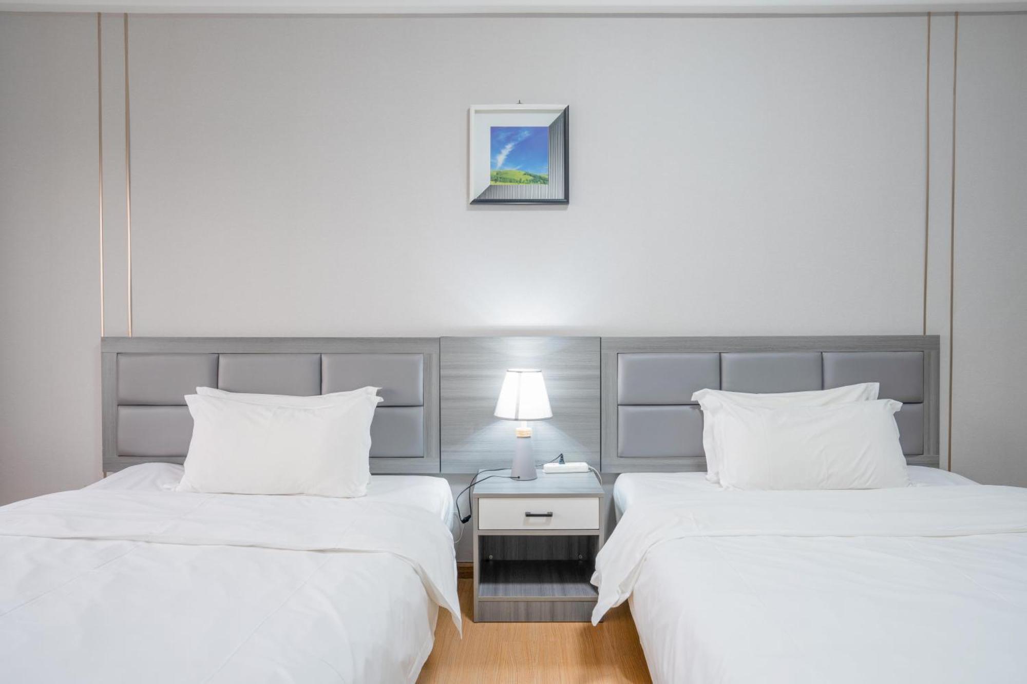 Ha Luo Hotel Kunming Eksteriør bilde